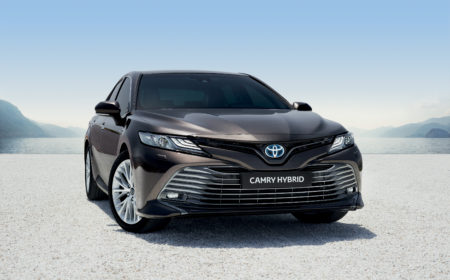 Toyota Camry Hybrid 2018